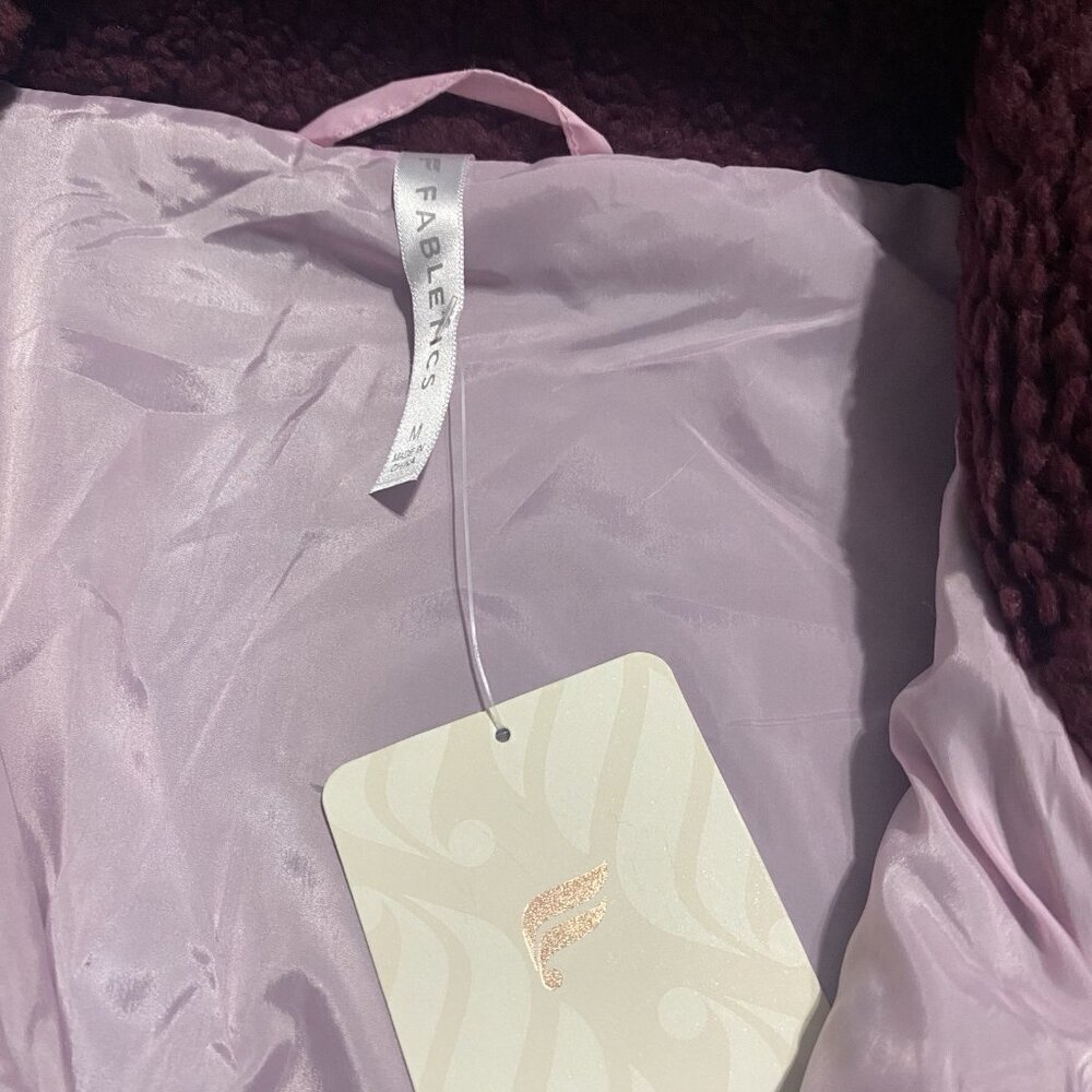 New Fabletics Tahoe Teddy Relaxed Fit Snap Closer Jacket Purple Medium - Picture 4 of 5